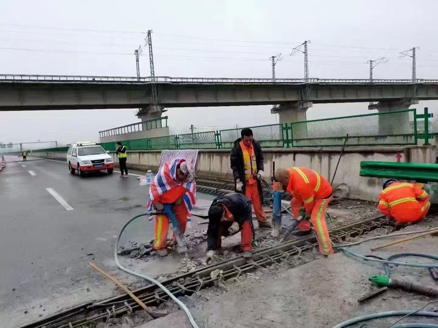 嘉义市桥梁伸缩缝抢修料